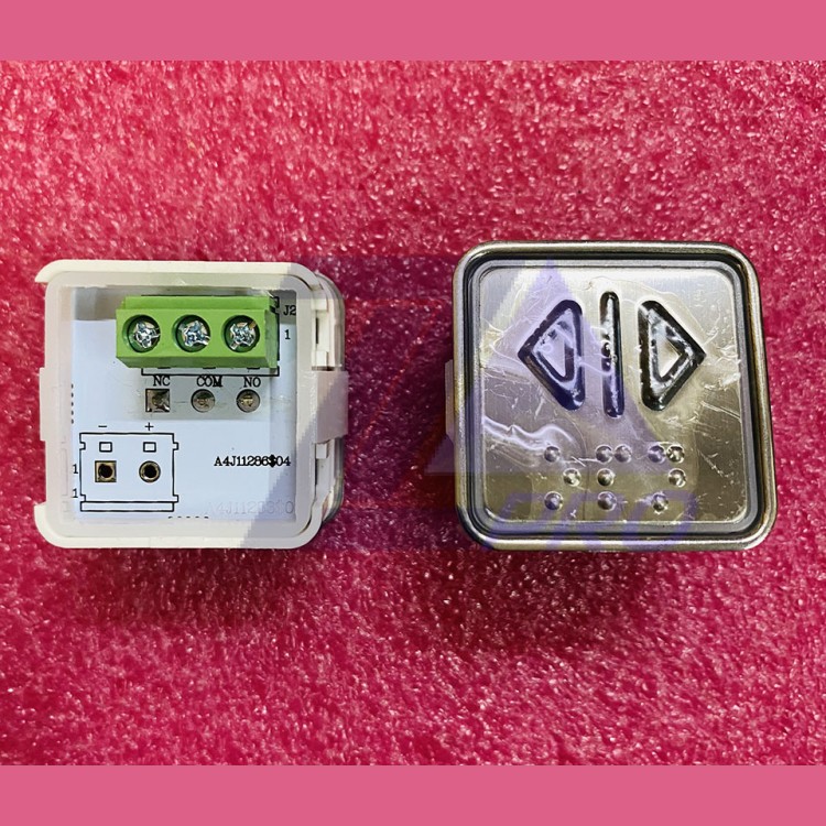 Кнопочный модуль "ОТКРЫТИЕ" без подсветки с шрифтом Брайля A4N11286$04 BBP-S303-VMPLS-OPN-NC (KA302-OPN-NC) ЩЛЗ